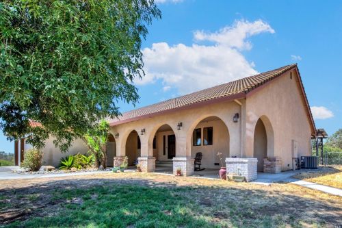4265 Ruby Ln, Vacaville, CA 95688-9520