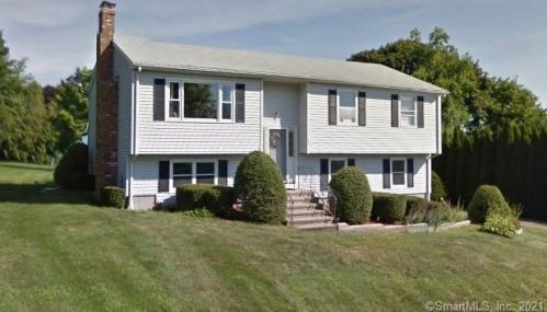 34 Cimarron Rd, Middletown, CT 06457-2354