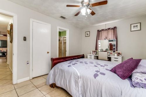 5716 Bonnie Wayne St, Fort Worth TX  76117-2026 exterior