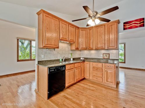 9856 Huber Ln, Niles IL  60714-1015 exterior