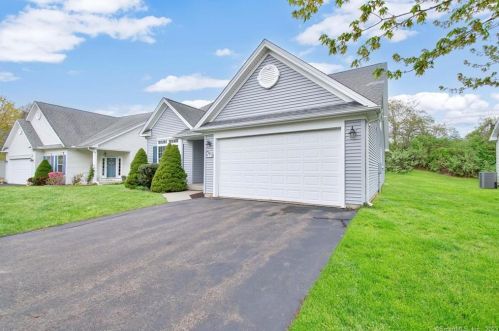 26 Grand Blvd, Ellington, CT 06029-3895
