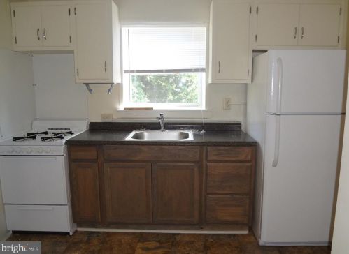 2466 Market St, Harrisburg, PA 17103-2434