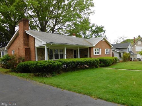 106 Forbes St, Fredericksburg, VA 22405-2010