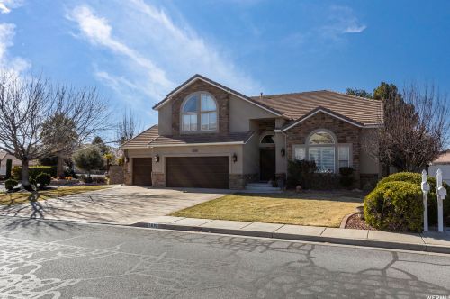 1656 Cobblestone Ln, Saint George, UT 84790-8588