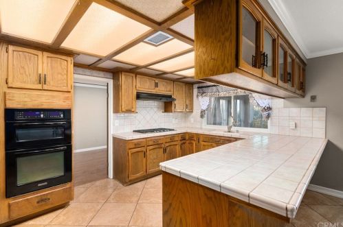 15740 Rancho Viejo Dr, Riverside CA  92506-5820 exterior