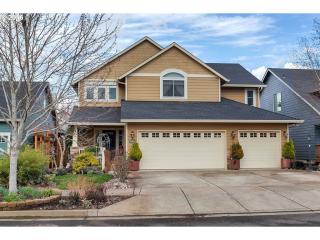 415 Oxford St, Newberg, OR 97132-6121
