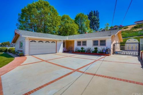 1826 Avenida Aprenda, Palos Verdes Estates, CA 90275-1214