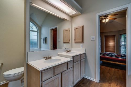 7624 Arbor Ridge Ct, Fort Worth TX  76112-4535 exterior