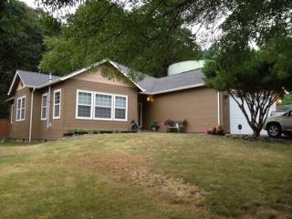 975 69th St, Springfield OR  97478 exterior