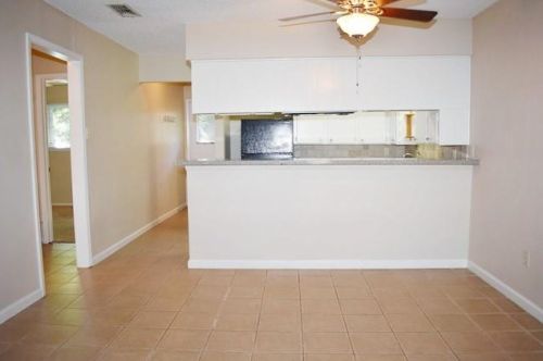 7710 Mary Dr, Fort Worth TX  76180-6440 exterior