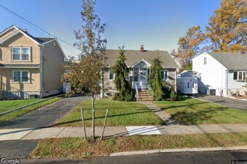 267 Ray St, Outwater, NJ 07026-3527