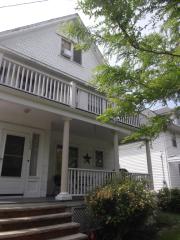 1424 Larchmont Ave, Cleveland OH  44107-3402 exterior