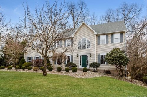 50 Chase Hollow Ln, Glastonbury, CT 06033-5004