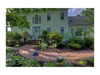 344 Whitford St, Manchester, NH 03104-2167