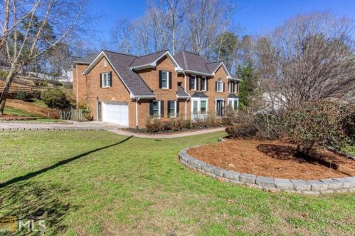 742 Maggie Ct, Kennesaw, GA 30144-1392