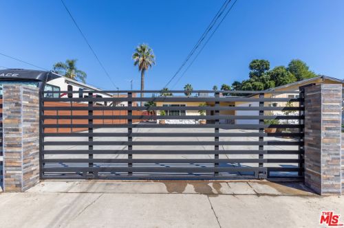 8544 Saloma Ave, Van Nuys, CA 91402-2709