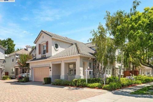 2807 Arronia Ct, Pleasanton, CA 94588-8415