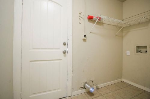 3325 25th St, Fort Worth TX  76106-3304 exterior