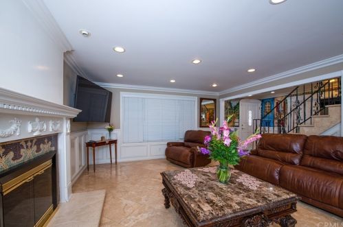 501 West St, Anaheim CA  92801-5951 exterior