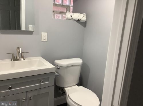 4816 10th St, Philadelphia PA  19141-3930 exterior