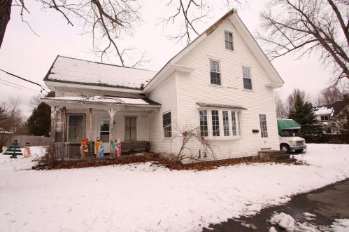 32-42 Hillside Rd, Orono, ME 04473-4462