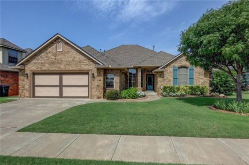 16405 Old Elm Ln, Edmond, OK 73013-3263