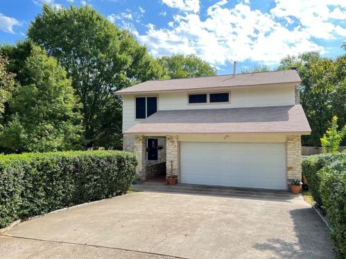 8303 Alabama Dr, Austin TX  78745-7615 exterior