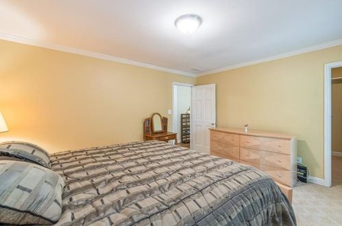 2101 Bohler Rd, Atlanta GA  30318-1515 exterior