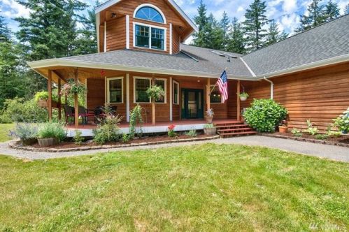 7145 Dullum Ln, Olalla, WA 98359-9715