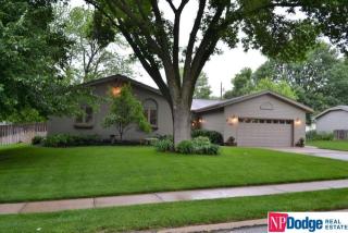 524 216th St, Omaha, NE 68022-1917