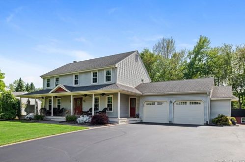 25 Natsisky Farm Rd, Wapping, CT 06074-1832