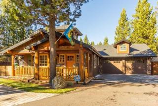 17206 Tholstrup Dr, Bend, OR 97707-2131