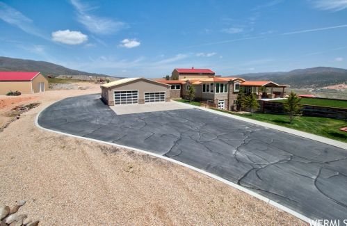 29731 Old Lincoln Hwy, Hoytsville UT 84017-9621 exterior