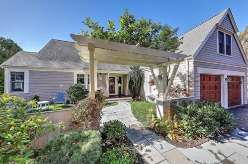 11 Oyster Pt, Warren, RI 02885-4101