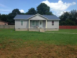 244 Colwell Ln, Manchester, TN 37355-3314
