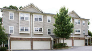 252 Carlyle Park Dr, Atlanta, GA 30307-2883