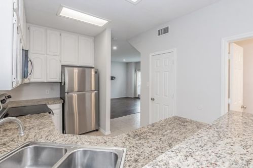 8509 Lake Country Dr, Fort Worth TX  76179-3130 exterior