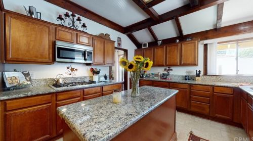 11882 California St, Yucaipa, CA 92399-3843