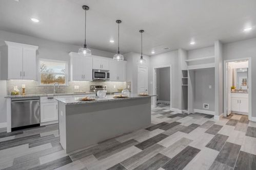 9513 Santa Monica Dr, Fort Worth TX  76116-5926 exterior