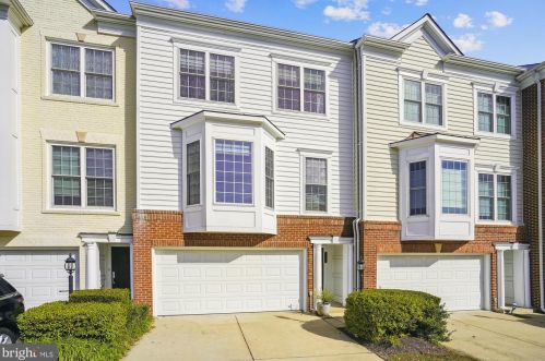 14573 Crossfield Way, Woodbridge VA  22191-4039 exterior