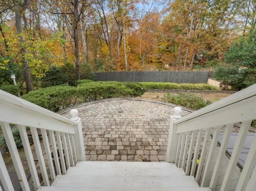 1880 Greystone Rd, Atlanta GA  30318-2621 exterior