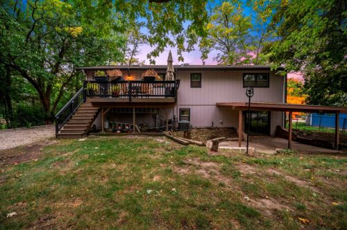 236 79th St, Willowbrook IL  60527-2402 exterior