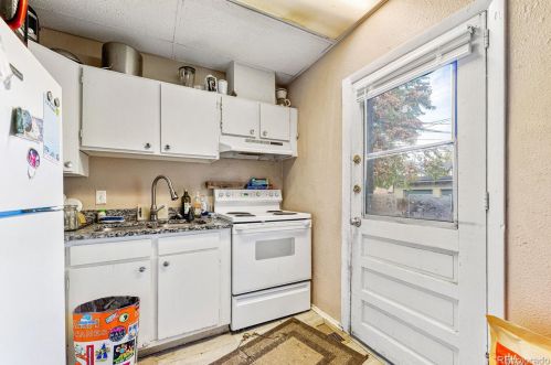 2126 High St, Denver CO 80210-6324 exterior