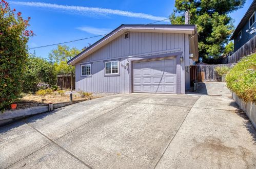 10025 Monroe Ave, Aptos, CA 95003-4917