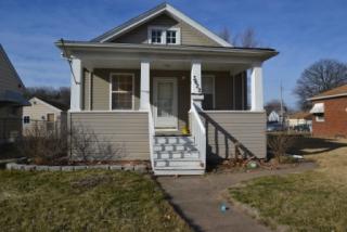3622 Rockingham Rd, Davenport, IA 52802-2516
