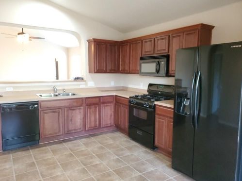 1801 Bill Baker Dr, Austin TX  78748-3018 exterior