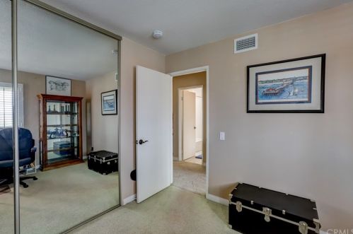 8100 Kennedy Rd, Anaheim CA  92808-2208 exterior