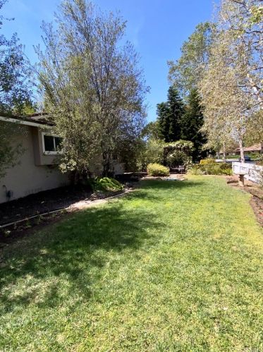 1102 Riviera Dr, Santa Ana CA 92706-1543 exterior