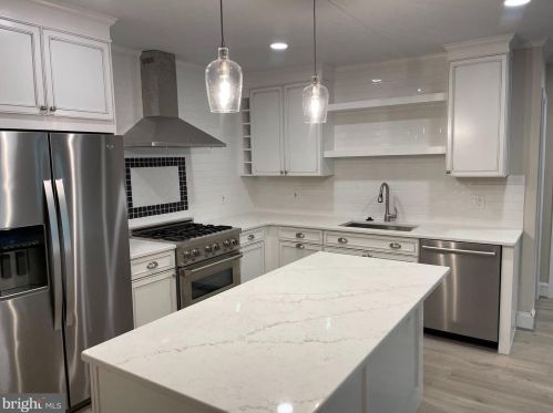 139 Kings Hwy, Tavistock NJ  08033-2087 exterior