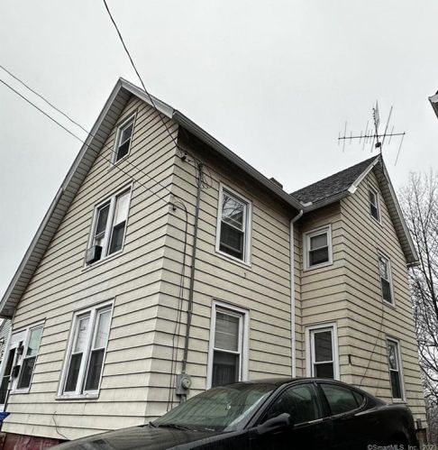 6 Burr Ave, Middletown, CT 06457-3708